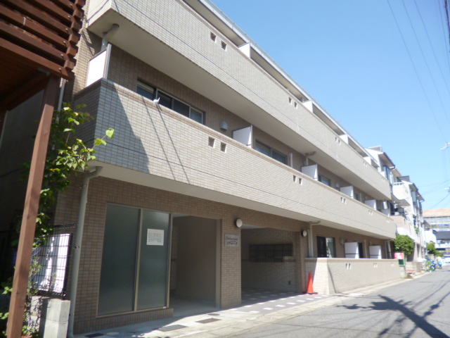 シャルルーズ
