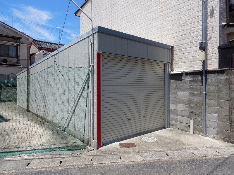 西野山射庭ノ上町307-28倉庫兼ガレージ